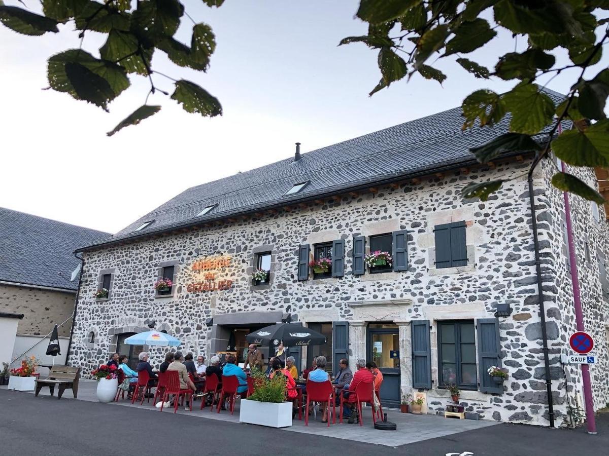 Auberge Du Cezallier Montgreleix Экстерьер фото