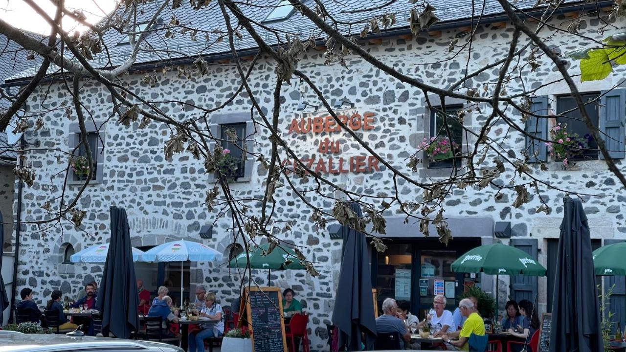 Auberge Du Cezallier Montgreleix Экстерьер фото